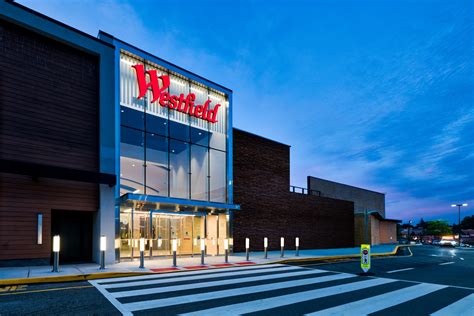 westfield garden state plaza store